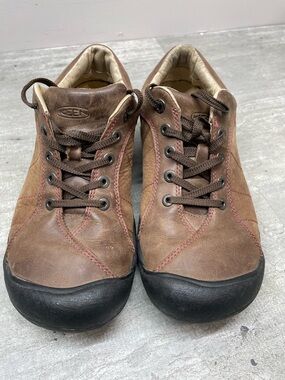 Keen Brown Leather Lace-Up Sneakers with Black Toe Caps